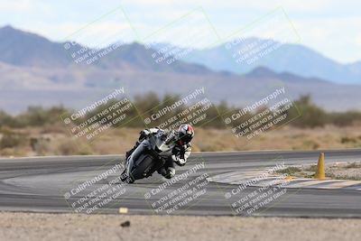 media/Nov-16-2025-Race Pace (Sun) [[8c5fa54630]]/Non Verified Riders (1st 20 Minutes)/5-Turn 15 (110pm)/